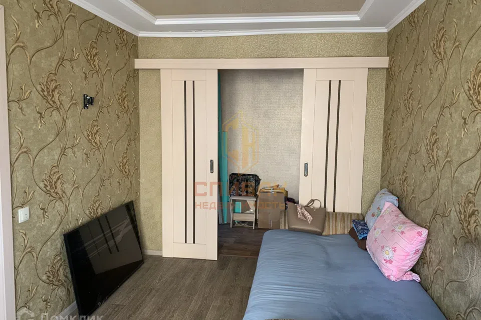 Продаётся 3-комнатная квартира, 52.3 м²