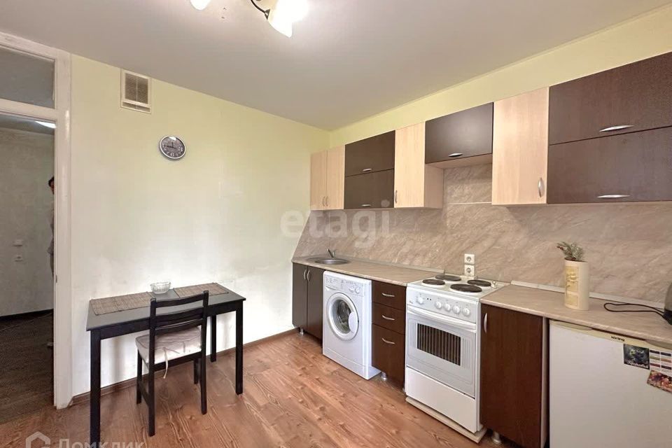 Продаётся 1-комнатная квартира, 38.2 м²