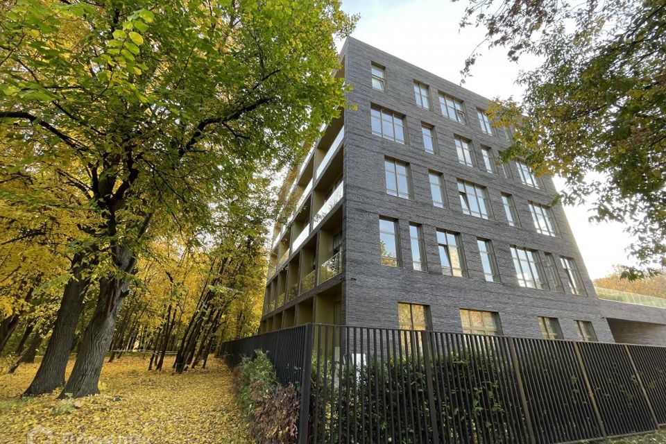 Продаётся 4-комнатная квартира, 115 м²