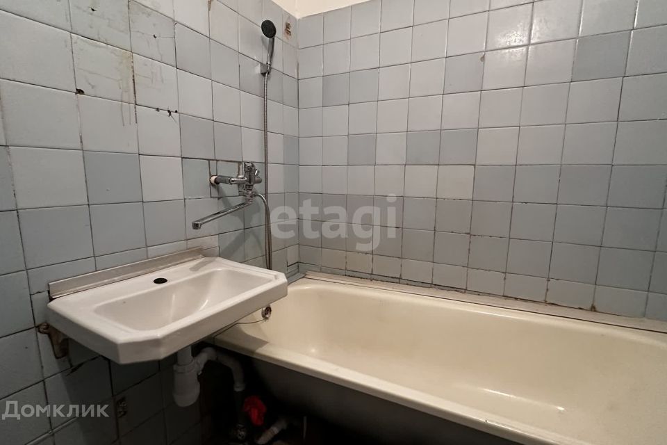 Продаётся 4-комнатная квартира, 76.5 м²