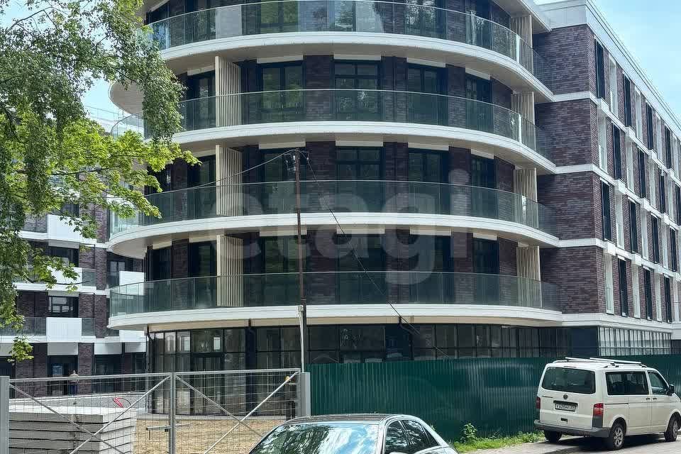 Продаётся 1-комнатная квартира, 42.4 м²