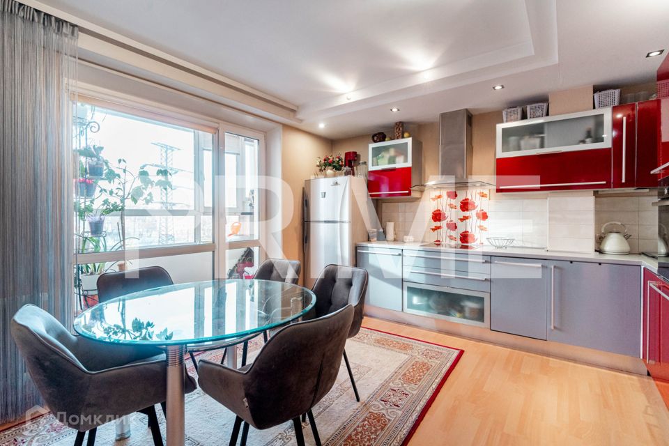 Продаётся 4-комнатная квартира, 98.5 м²
