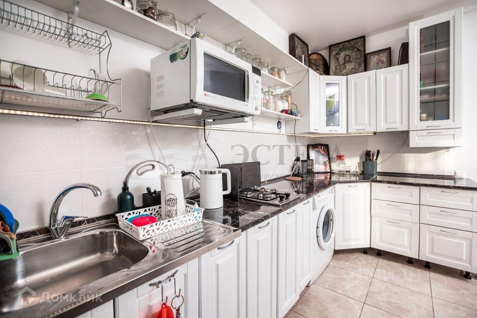 Продаётся 1-комнатная квартира, 55 м²