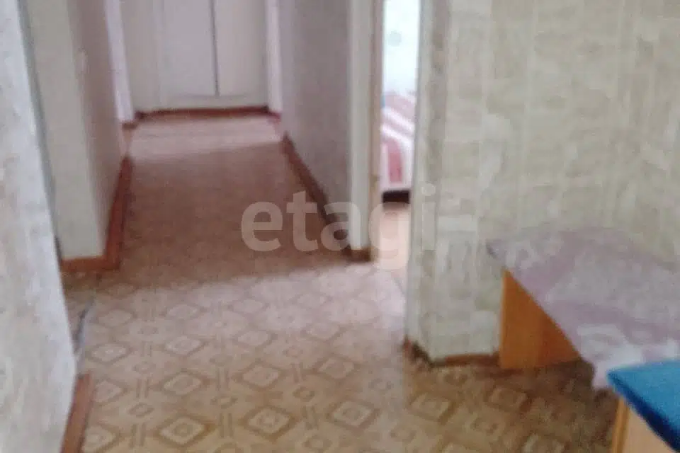 Продаётся 4-комнатная квартира, 75.2 м²