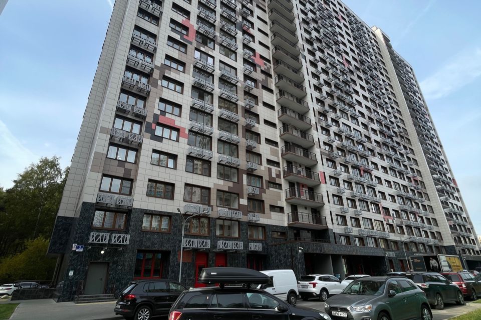 Продаётся 1-комнатная квартира, 42 м²