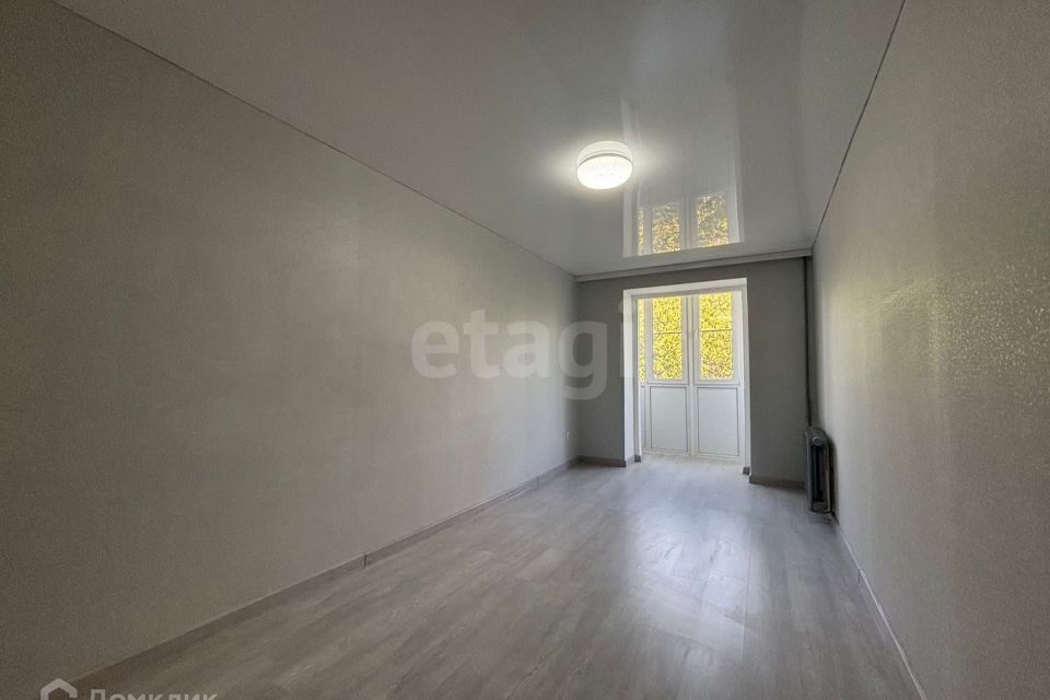 Продаётся 3-комнатная квартира, 60 м²
