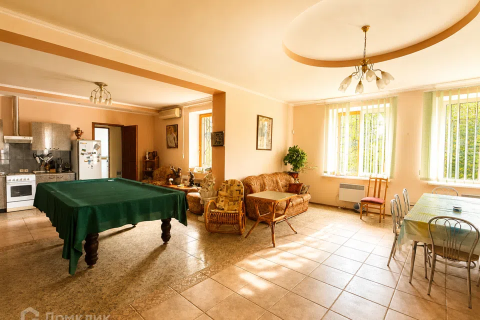 Продаётся 2-этажный дом, 243.3 м²