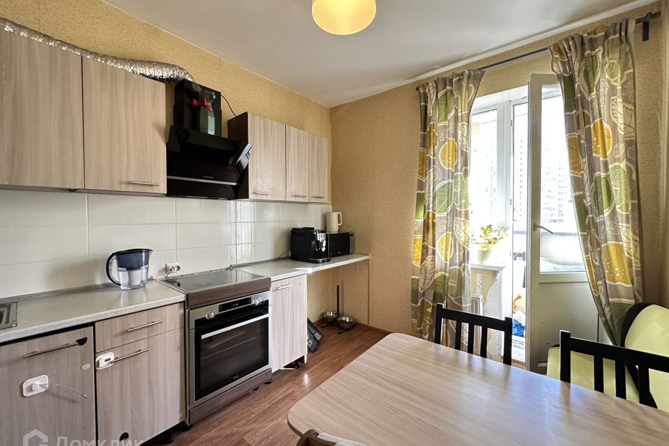 Продаётся 2-комнатная квартира, 57.4 м²