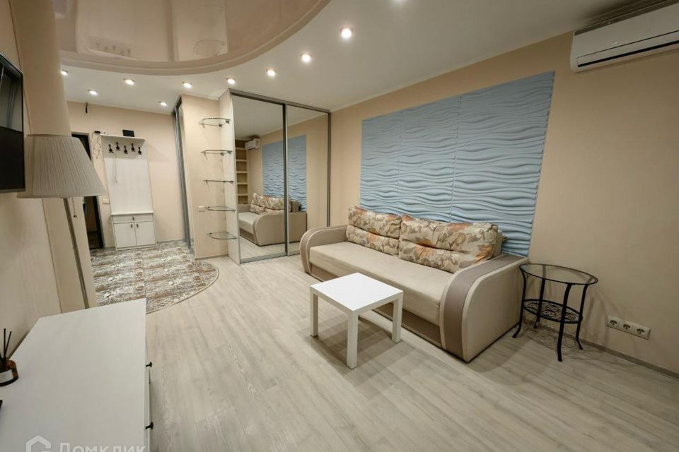 Продаётся 1-комнатная квартира, 39.8 м²