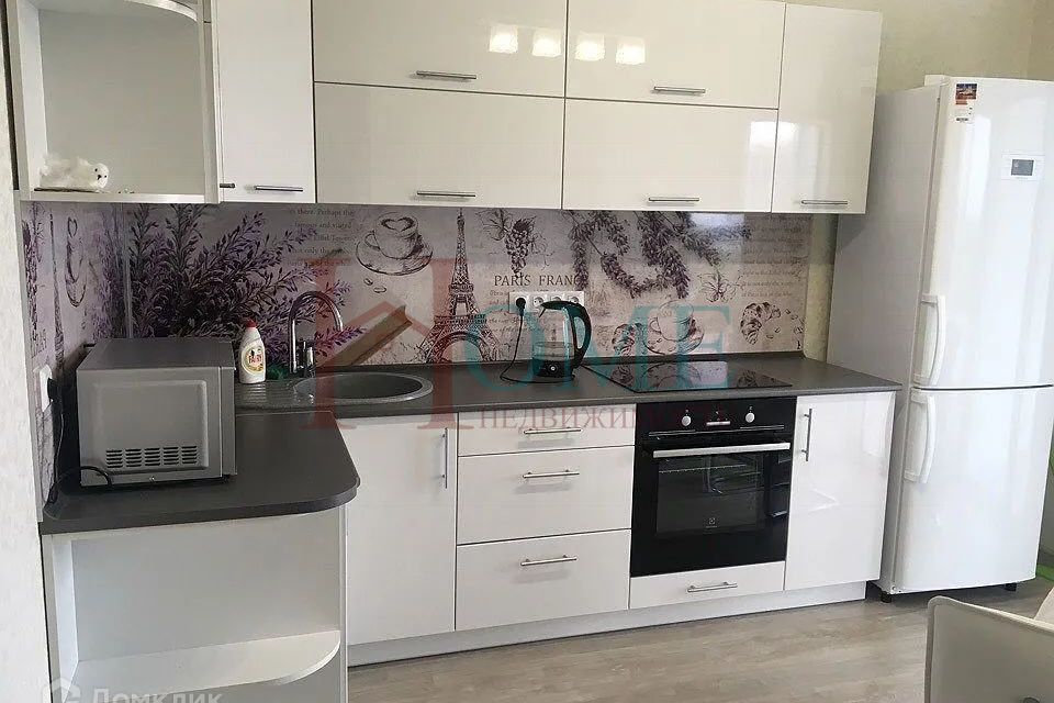 Сдаётся 1-комнатная квартира, 45 м²