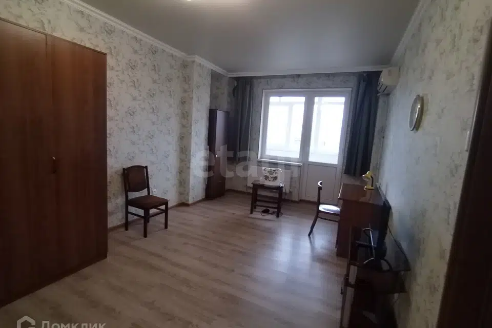 Продаётся 1-комнатная квартира, 43.71 м²