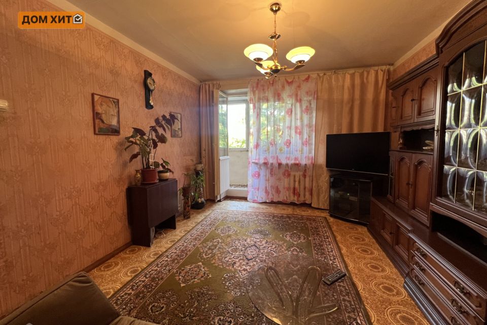 Продаётся 4-комнатная квартира, 110 м²