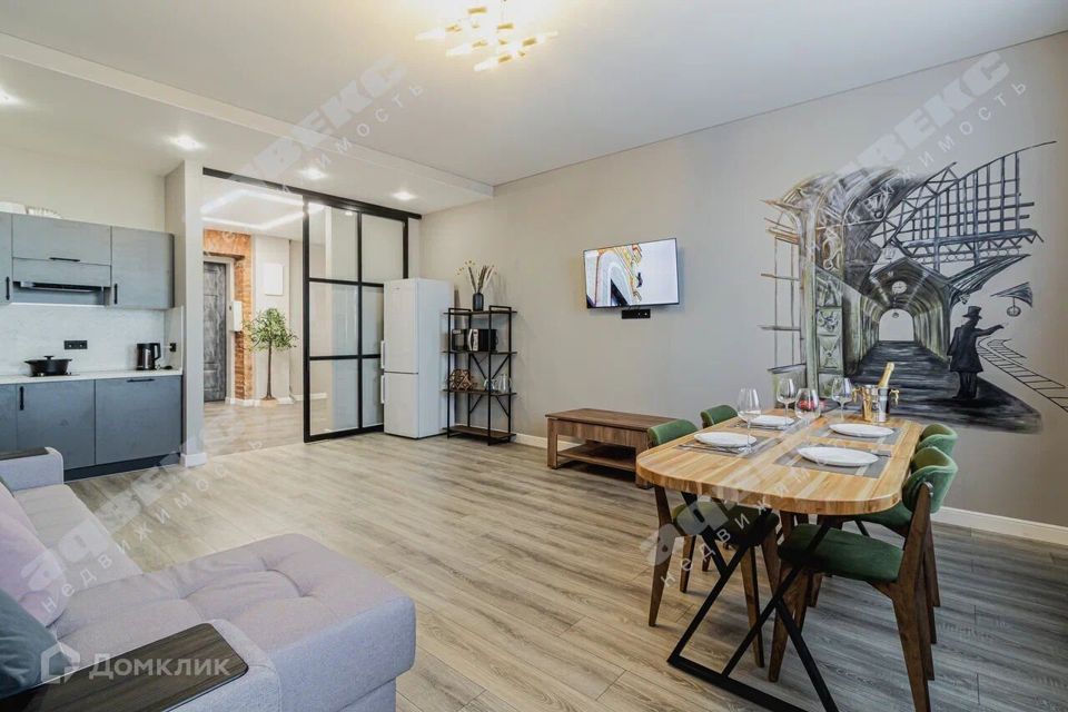 Сдаётся 2-комнатная квартира, 92.7 м²