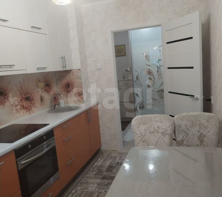 Продаётся 2-комнатная квартира, 55.7 м²