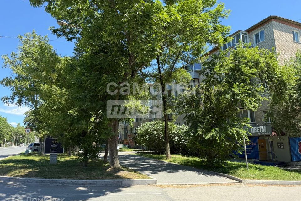 Продаётся 2-комнатная квартира, 41.8 м²