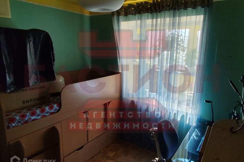 Продаётся 4-комнатная квартира, 99.4 м²