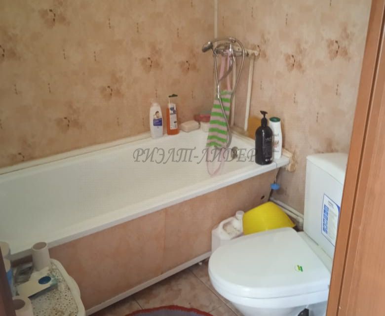 Продаётся комната в 1-комн. квартире, 31.6 м²