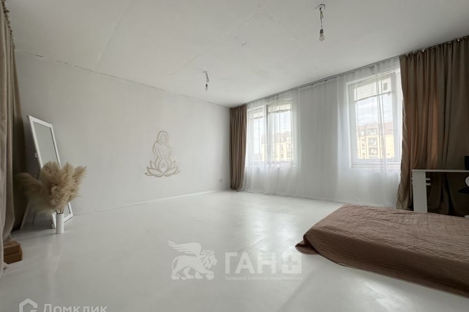 Продаётся 1-комнатная квартира, 42 м²