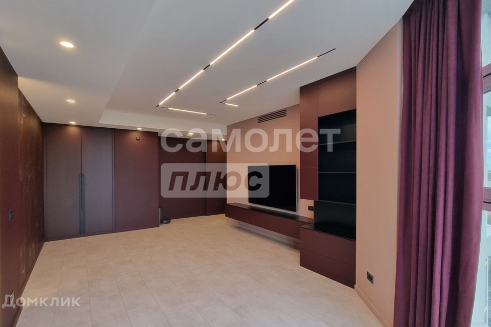 Продаётся 3-комнатная квартира, 128.6 м²