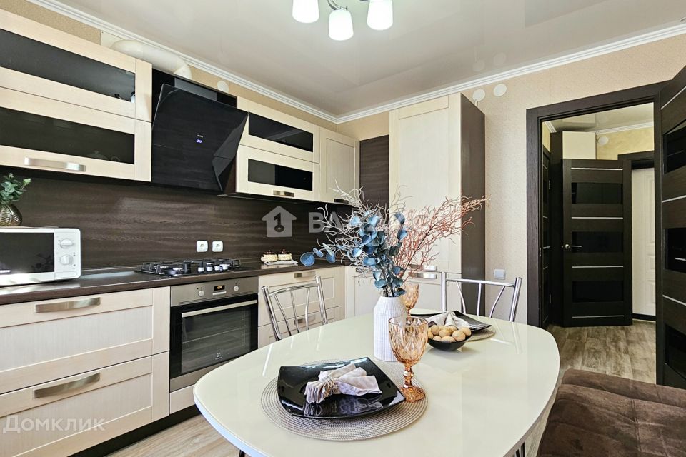Продаётся 1-комнатная квартира, 41.3 м²