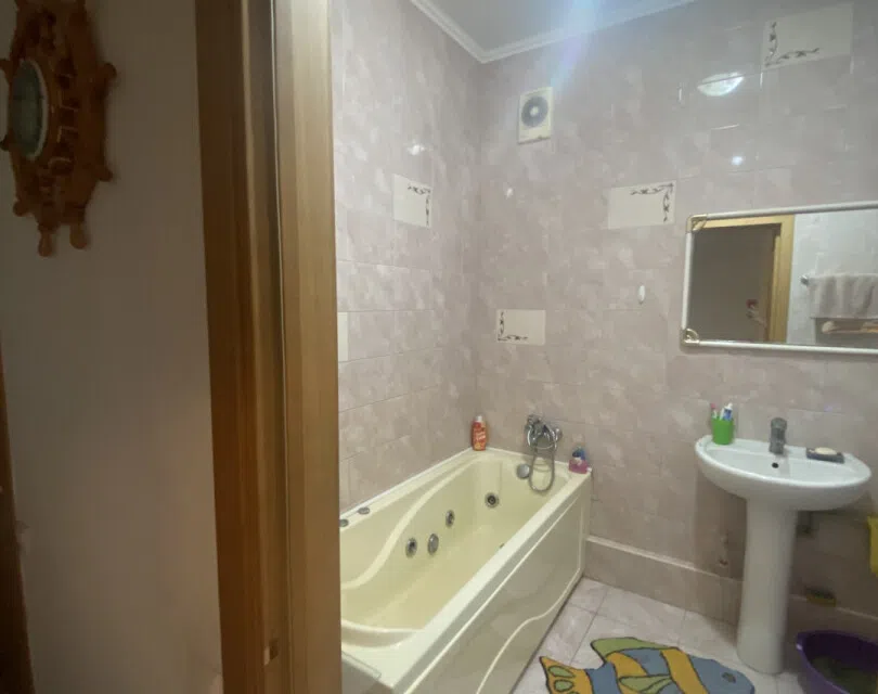 Продаётся 3-комнатная квартира, 89.4 м²