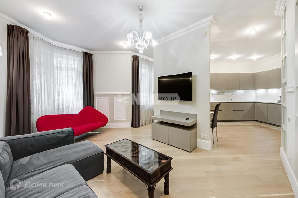 Продаётся 3-комнатная квартира, 113.1 м²