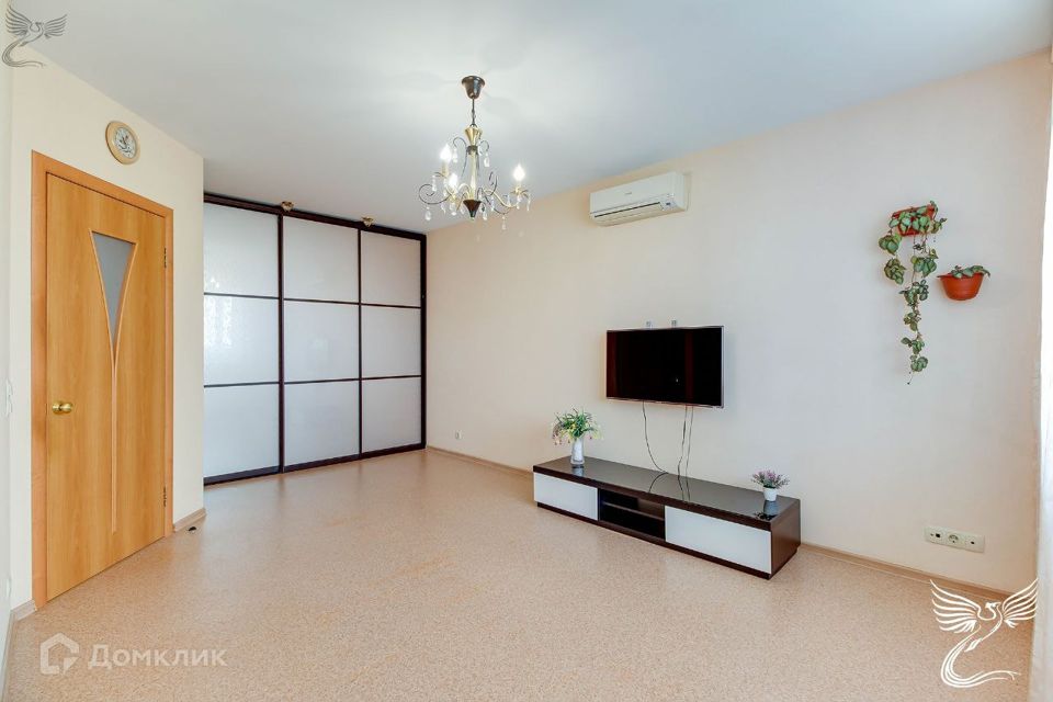 Продаётся 1-комнатная квартира, 38.4 м²