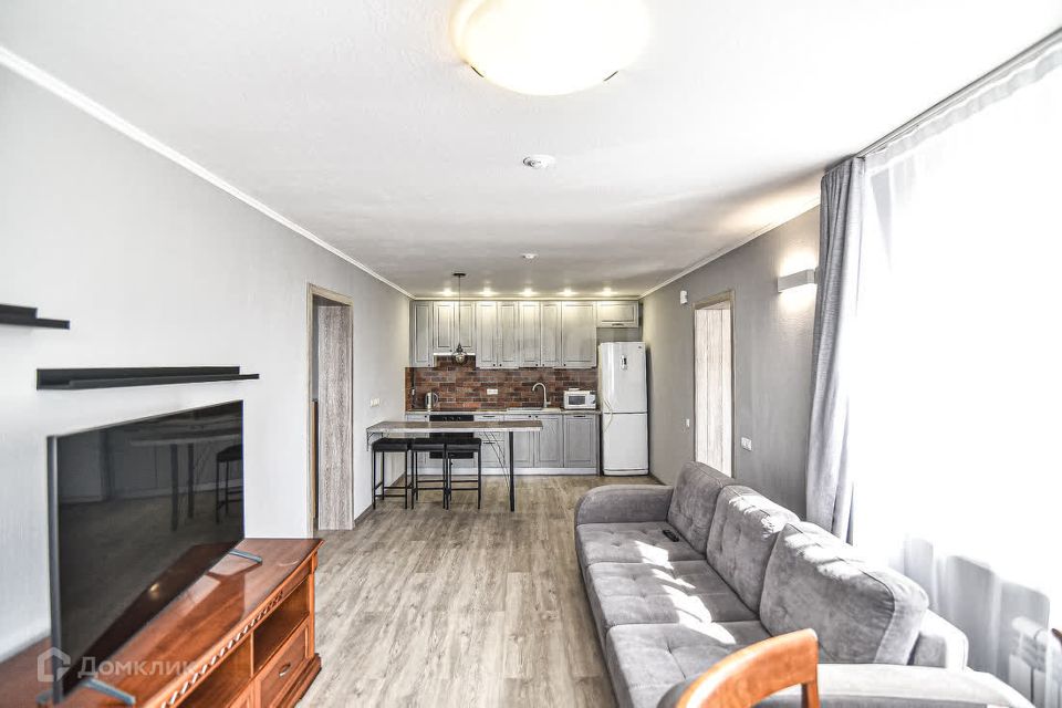 Сдаётся 2-комнатная квартира, 73.9 м²