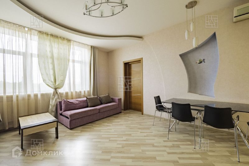 Сдаётся 4-комнатная квартира, 127 м²