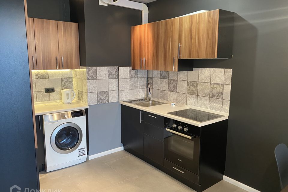 Продаётся 1-комнатная квартира, 42 м²