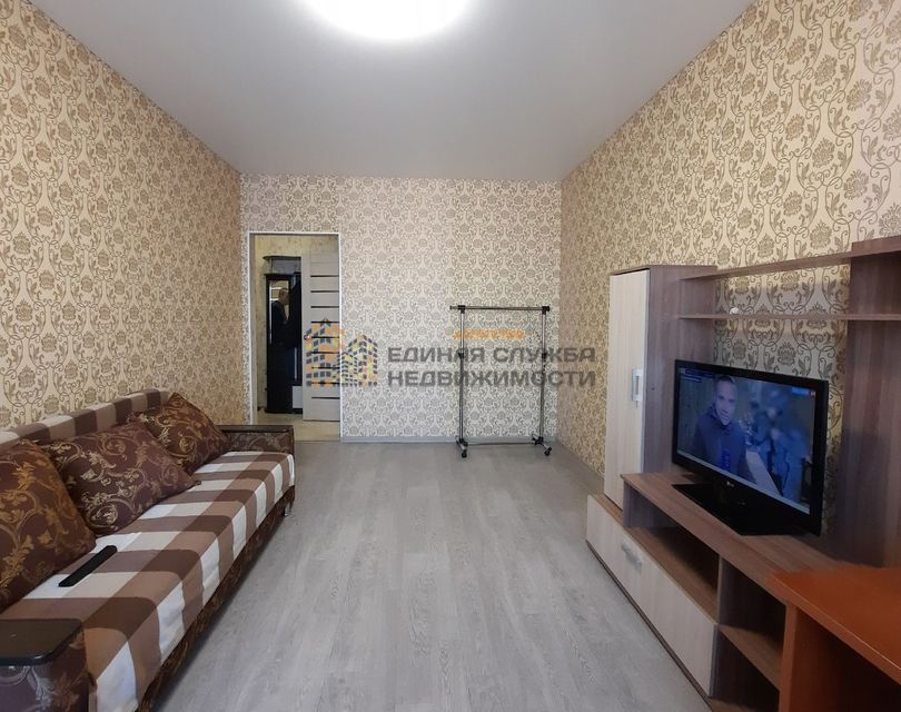 Сдаётся 2-комнатная квартира, 58 м²