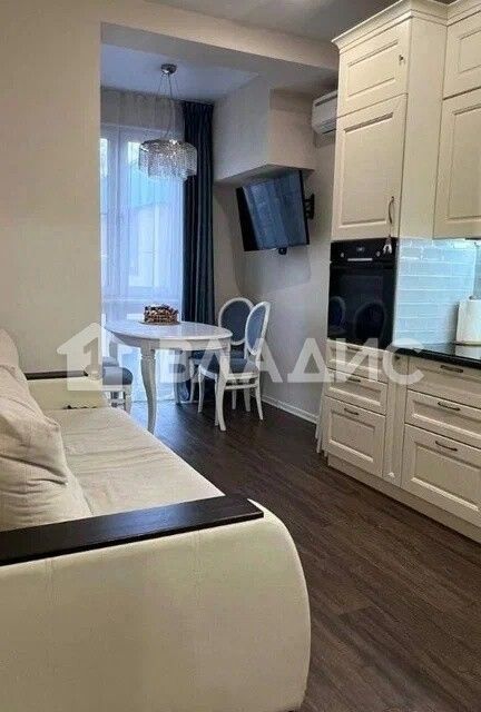 Продаётся 1-комнатная квартира, 46 м²