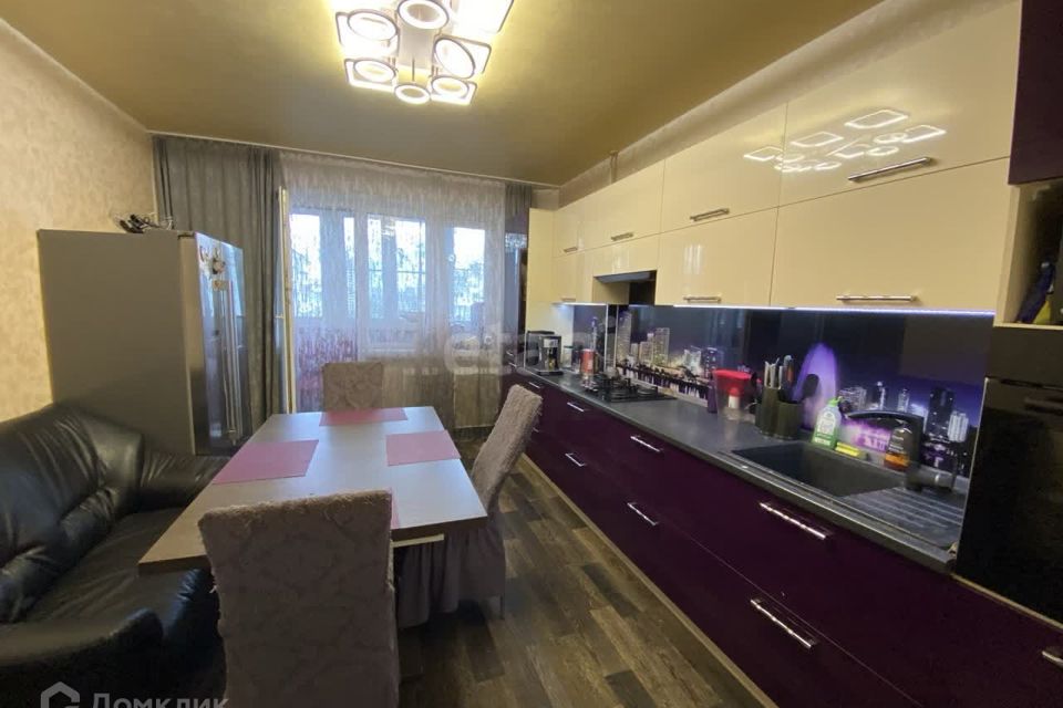 Продаётся 3-комнатная квартира, 98.4 м²