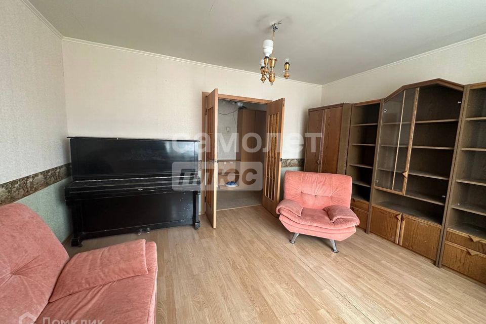Продаётся 4-комнатная квартира, 72.4 м²