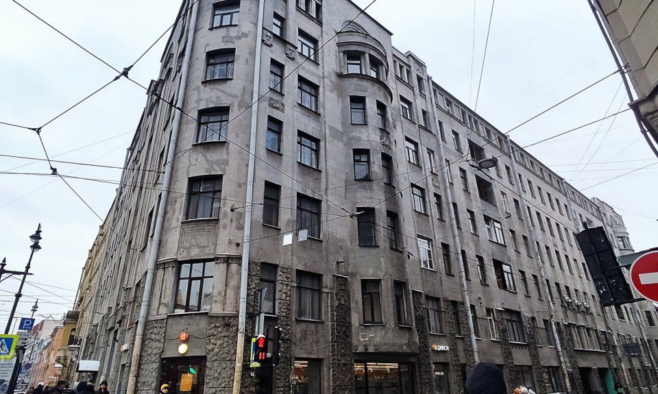 Продаётся 4-комнатная квартира, 113.6 м²
