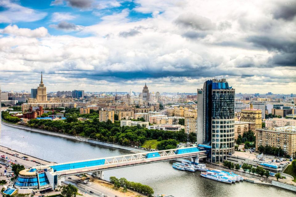 Продаётся 5-комнатная квартира, 224.9 м²
