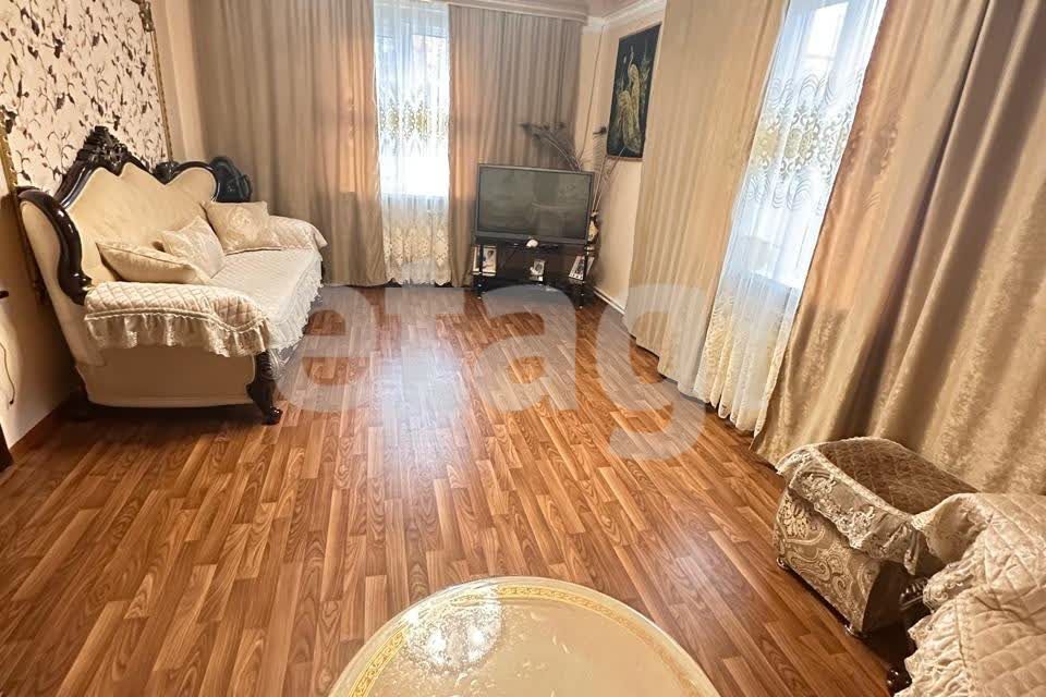 Продаётся 4-комнатная квартира, 86 м²