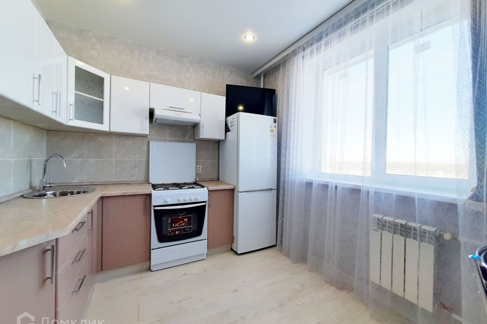 Продаётся 1-комнатная квартира, 42 м²