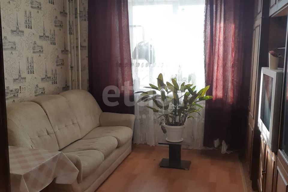 Продаётся комната в 1-комн. квартире, 13 м²