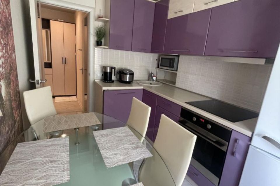 Продаётся 2-комнатная квартира, 60 м²