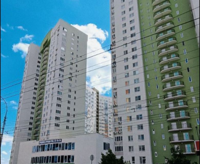 Продаётся 3-комнатная квартира, 98 м²