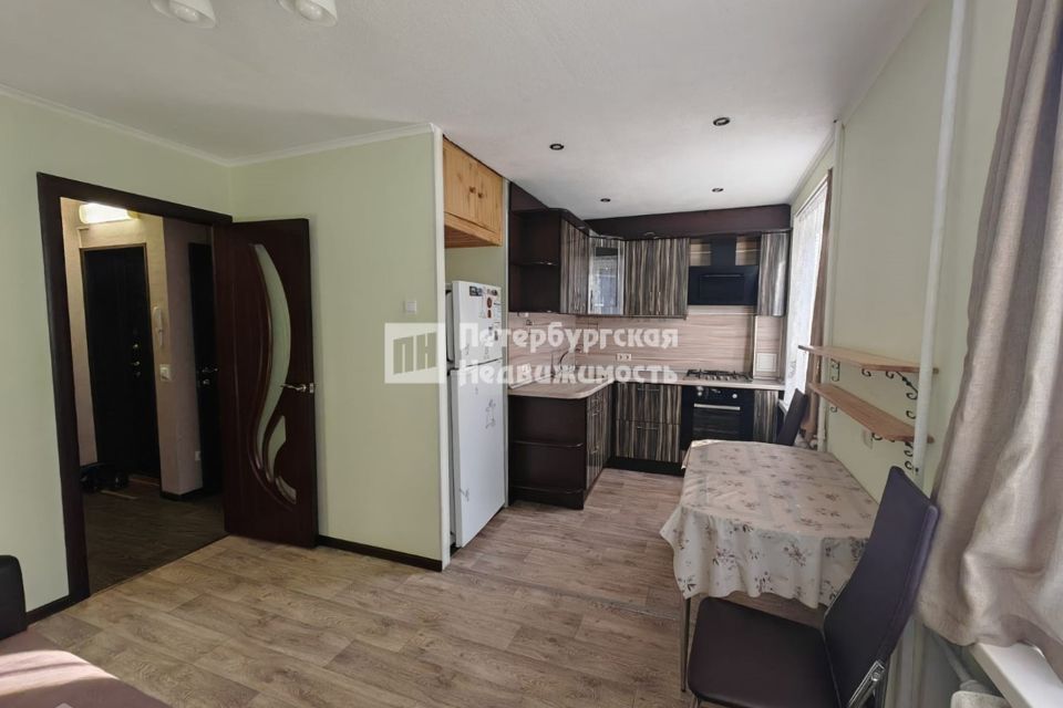 Продаётся 2-комнатная квартира, 43.3 м²