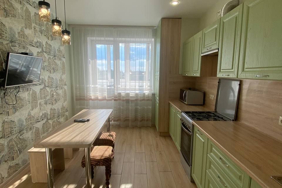 Сдаётся 1-комнатная квартира, 42 м²