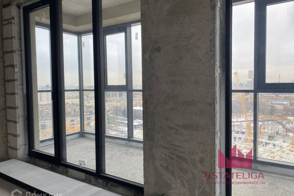 Продаётся 3-комнатная квартира, 107.6 м²