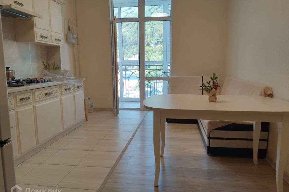 Продаётся 1-комнатная квартира, 50 м²