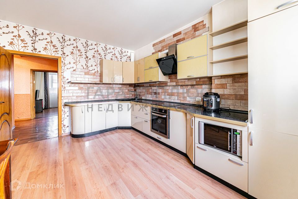 Продаётся 3-комнатная квартира, 92.5 м²
