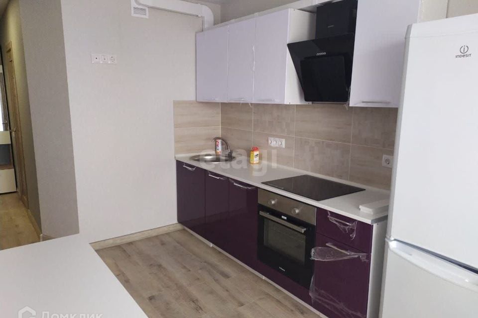 Продаётся 1-комнатная квартира, 42 м²