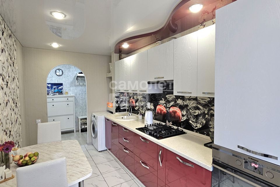 Продаётся 4-комнатная квартира, 76.3 м²