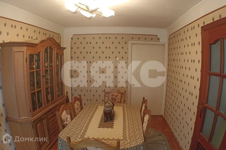 Продаётся 4-комнатная квартира, 75.7 м²