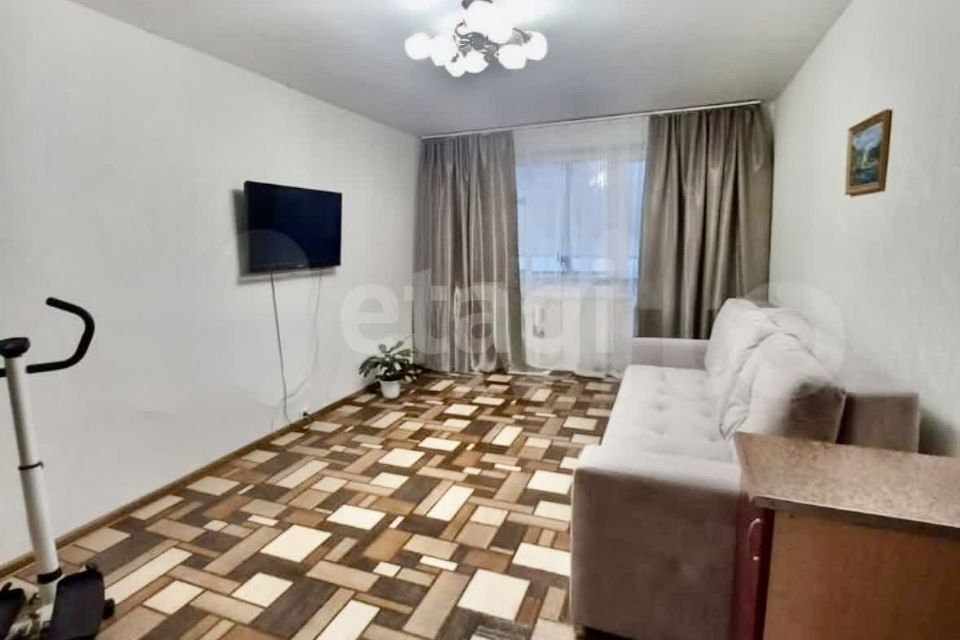 Продаётся 1-комнатная квартира, 37.2 м²